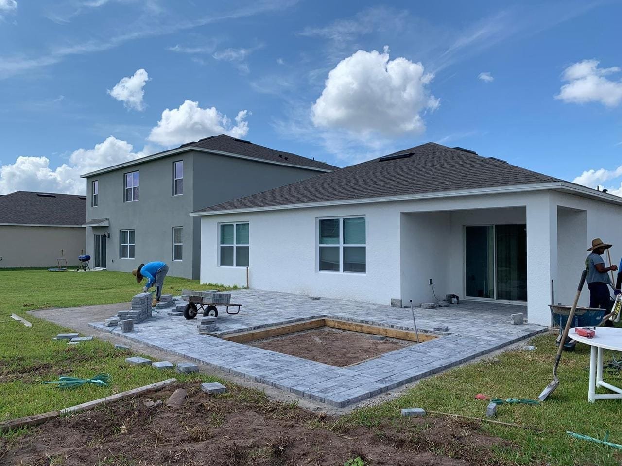 A transparent, detailed paver installation estimate helps Orlando homeowners understand exactly what they’re paying for—from base prep to sealing.
